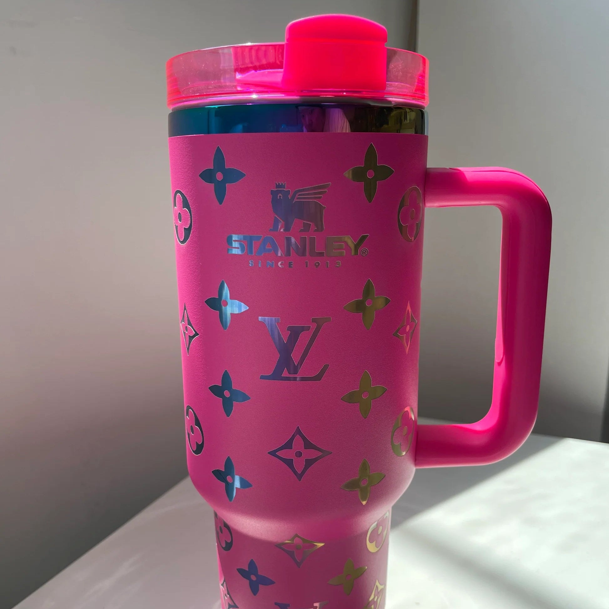 Designer Louisv STAN Big Insulated Car Cup 40 OZ