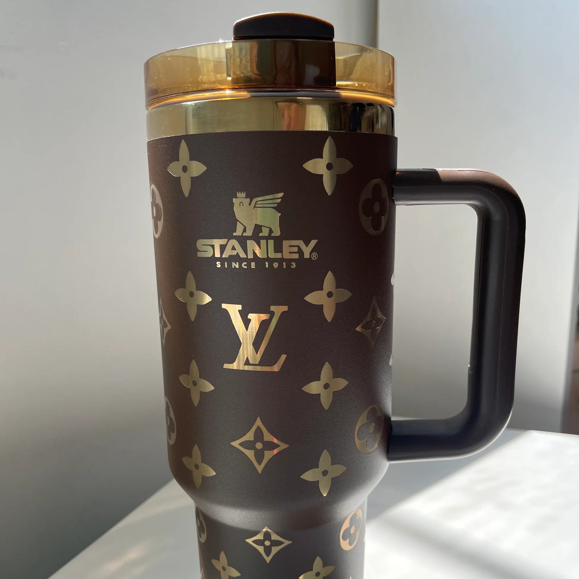 Designer Louisv STAN Big Insulated Car Cup 40 OZ